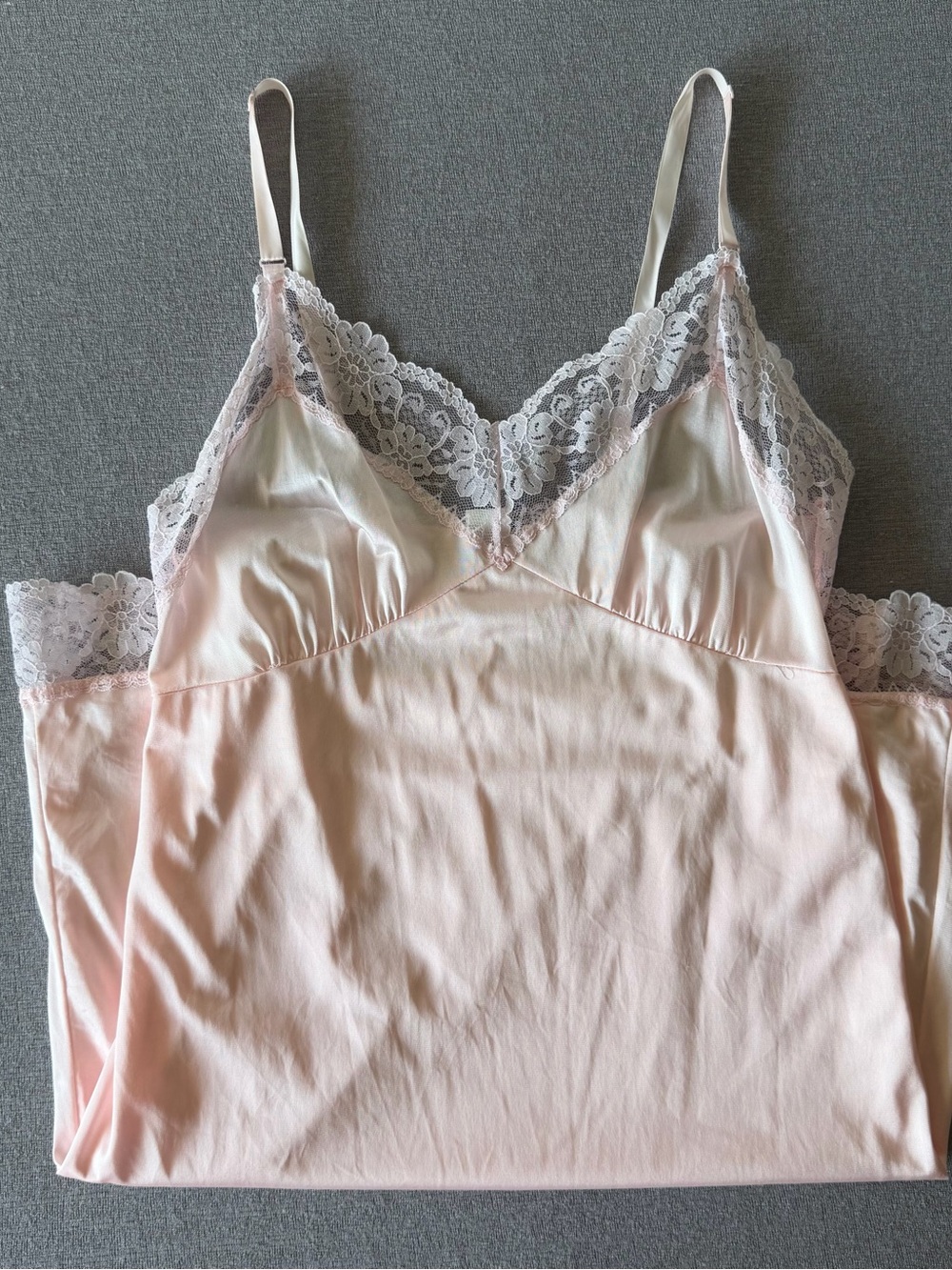 True Vintage Silky Lace-Trim Chemise Slip in Pale Pink Size 36
